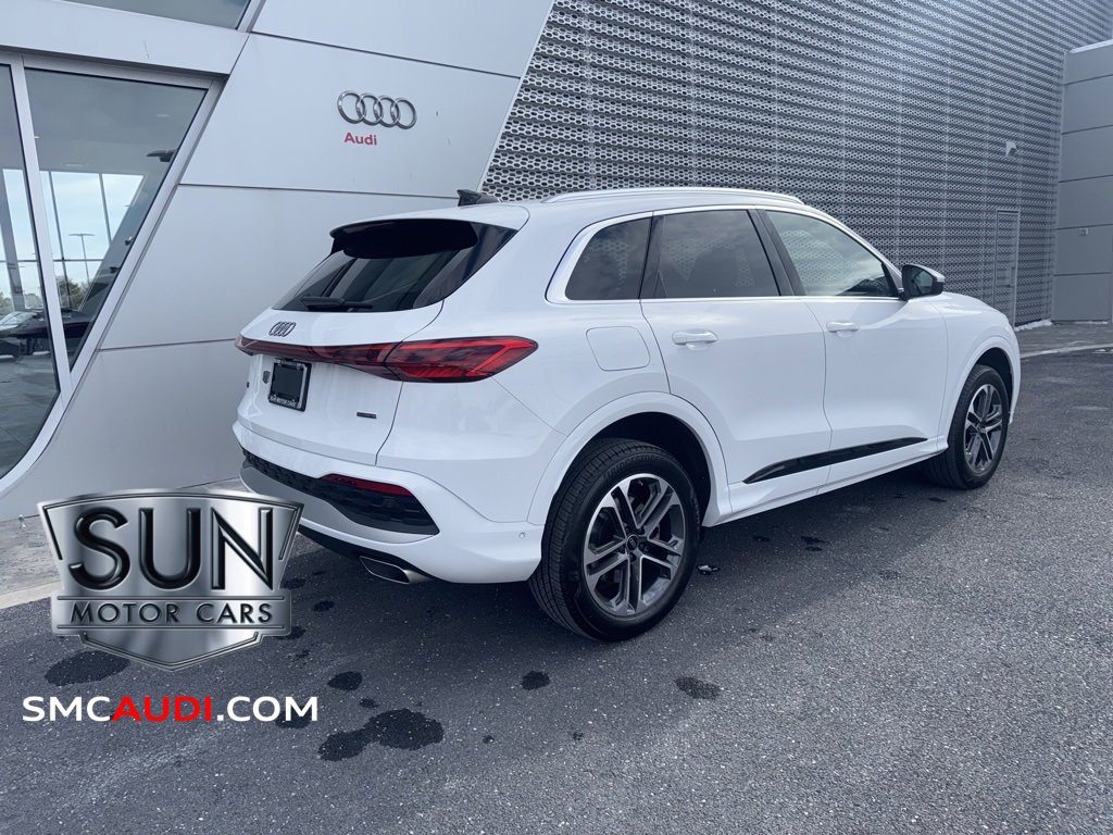 Used 2025 Audi Q5 2.0T Premium w/ Convenience Package image 11