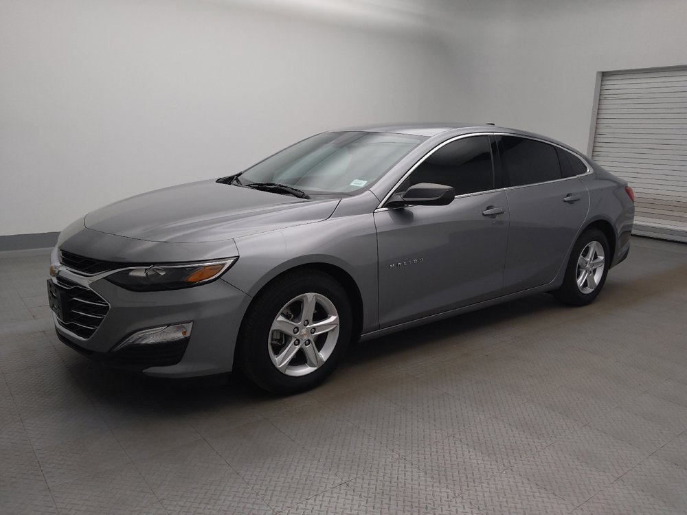 Used 2023 Chevrolet Malibu LS FWD image 2