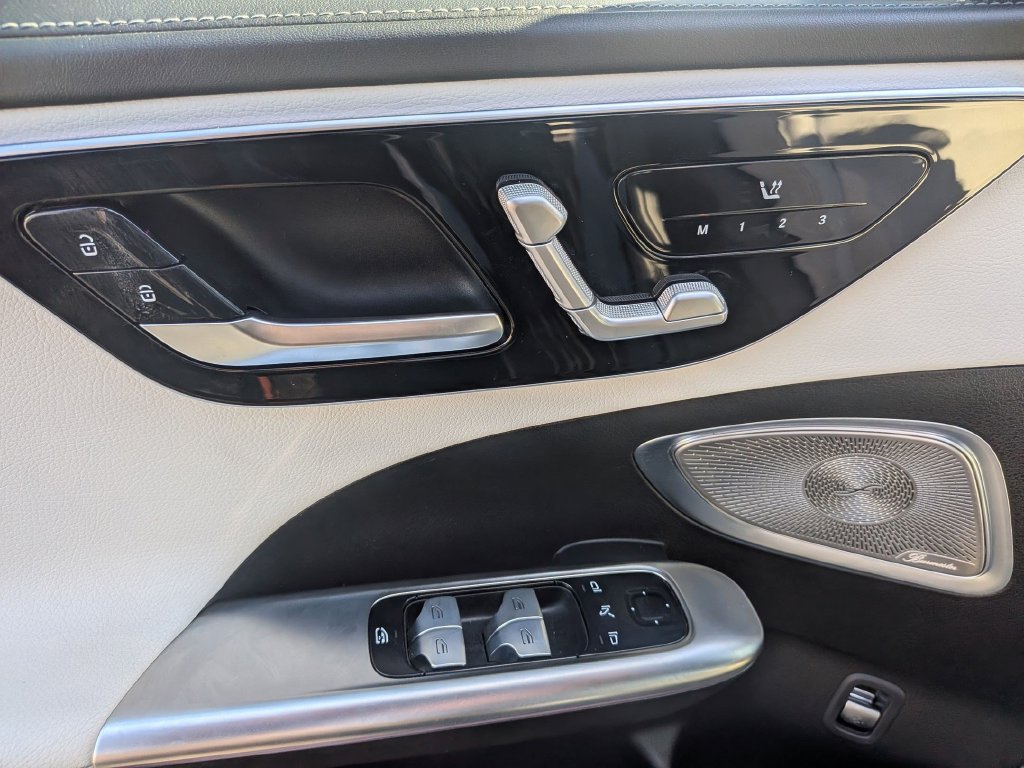 Used 2022 Mercedes-Benz C 300 Sedan image 15