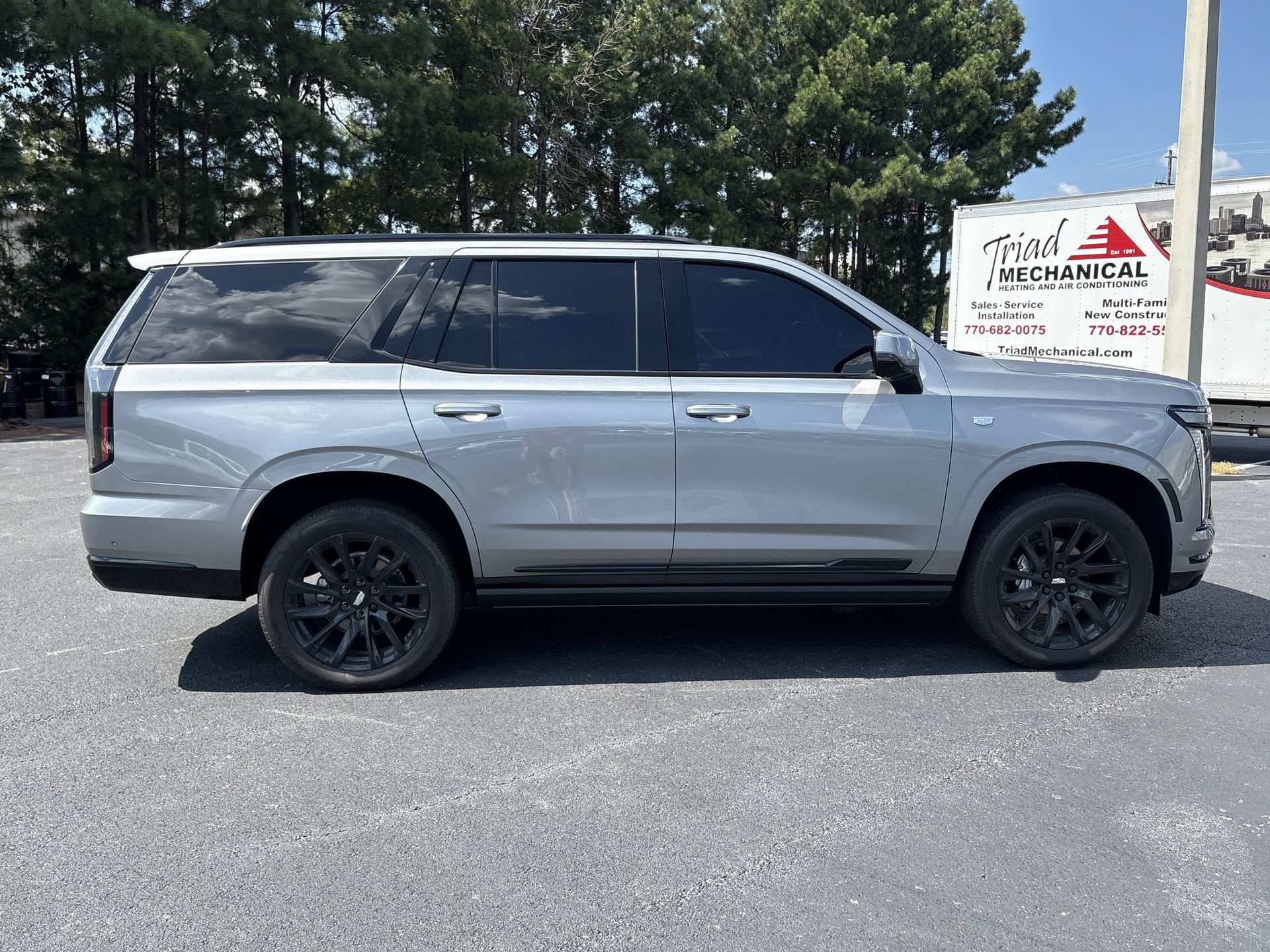 Used 2026 Cadillac Escalade Sport w/ LPO, ONYX Package AWD/4WD image 23
