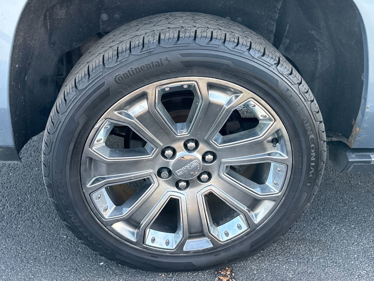 Used 2015 GMC Yukon XL Denali w/ Premium Package image 10