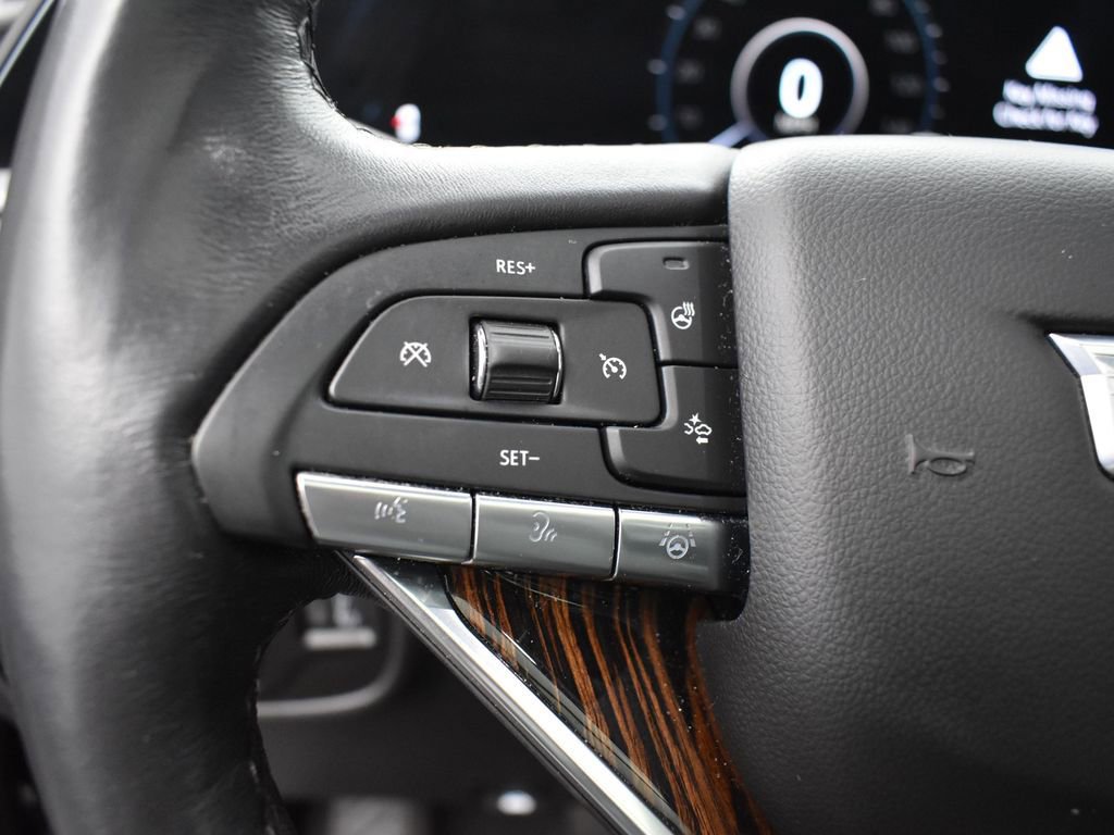 Used 2023 Cadillac Escalade ESV Premium Luxury w/ Performance Package image 16