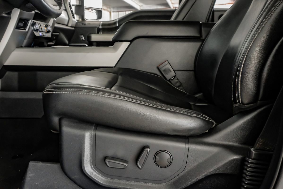 Used 2020 Ford F250 Lariat w/ Lariat Ultimate Package AWD/4WD image 29