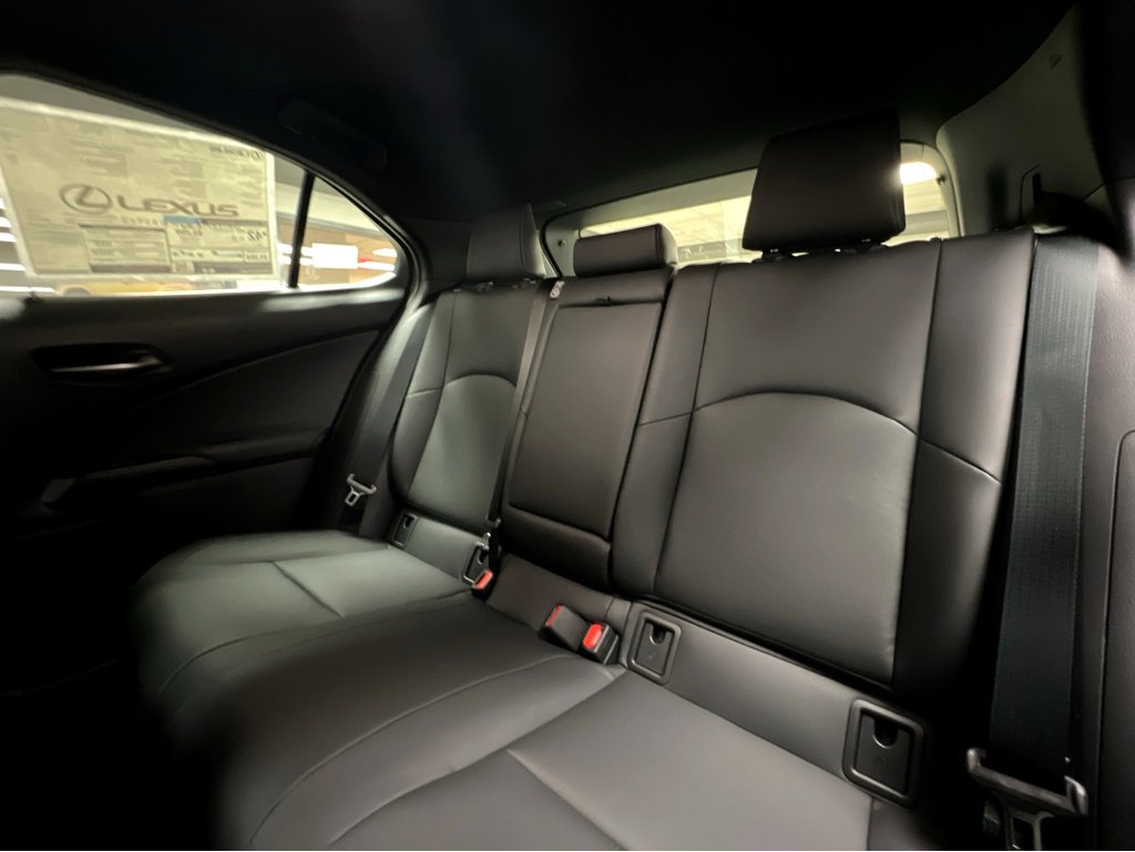 New 2025 Lexus UX 300h AWD image 28