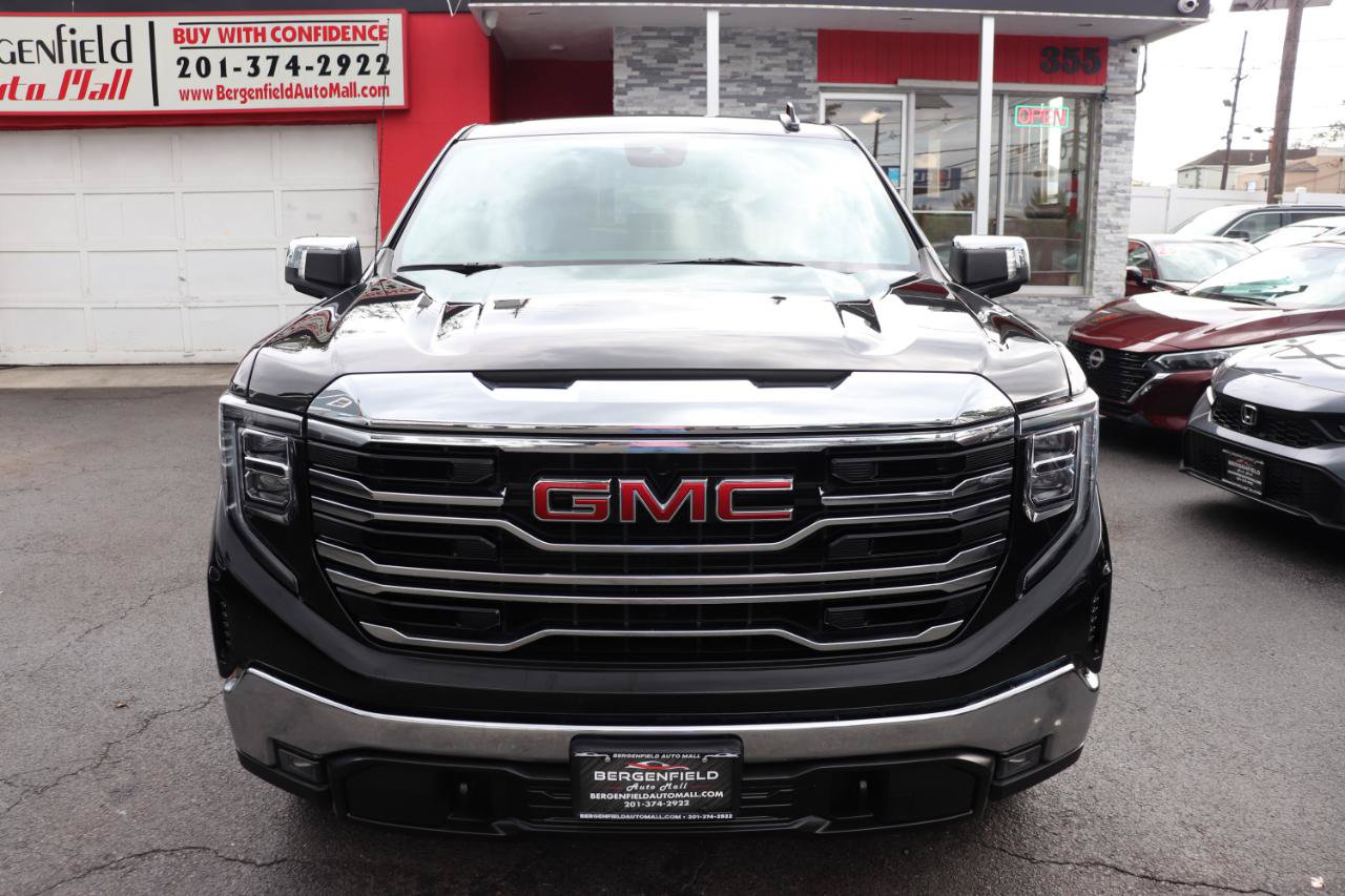 Used 2024 GMC Sierra 1500 SLT AWD/4WD image 8