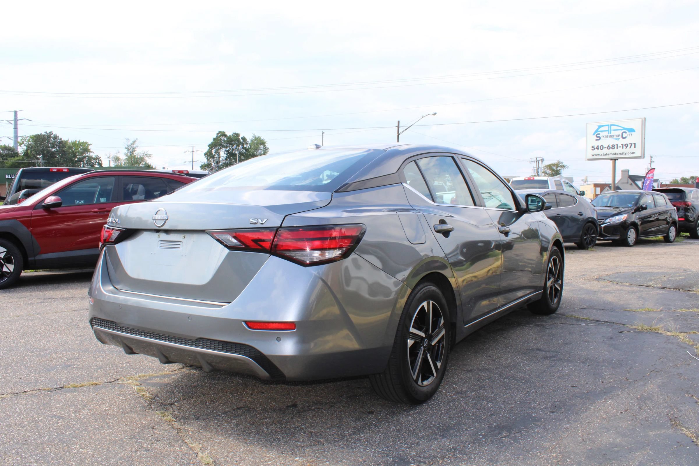 Used 2024 Nissan Sentra SV w/ All-Weather Package FWD image 5