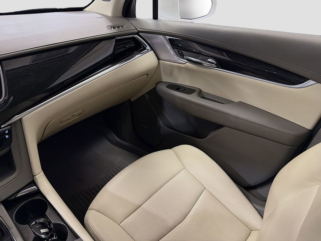 Used 2020 Cadillac XT6 Premium Luxury FWD image 28