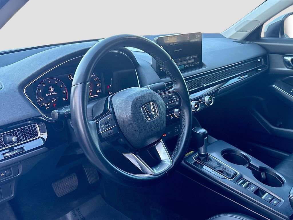 Used 2022 Honda Civic Touring image 9