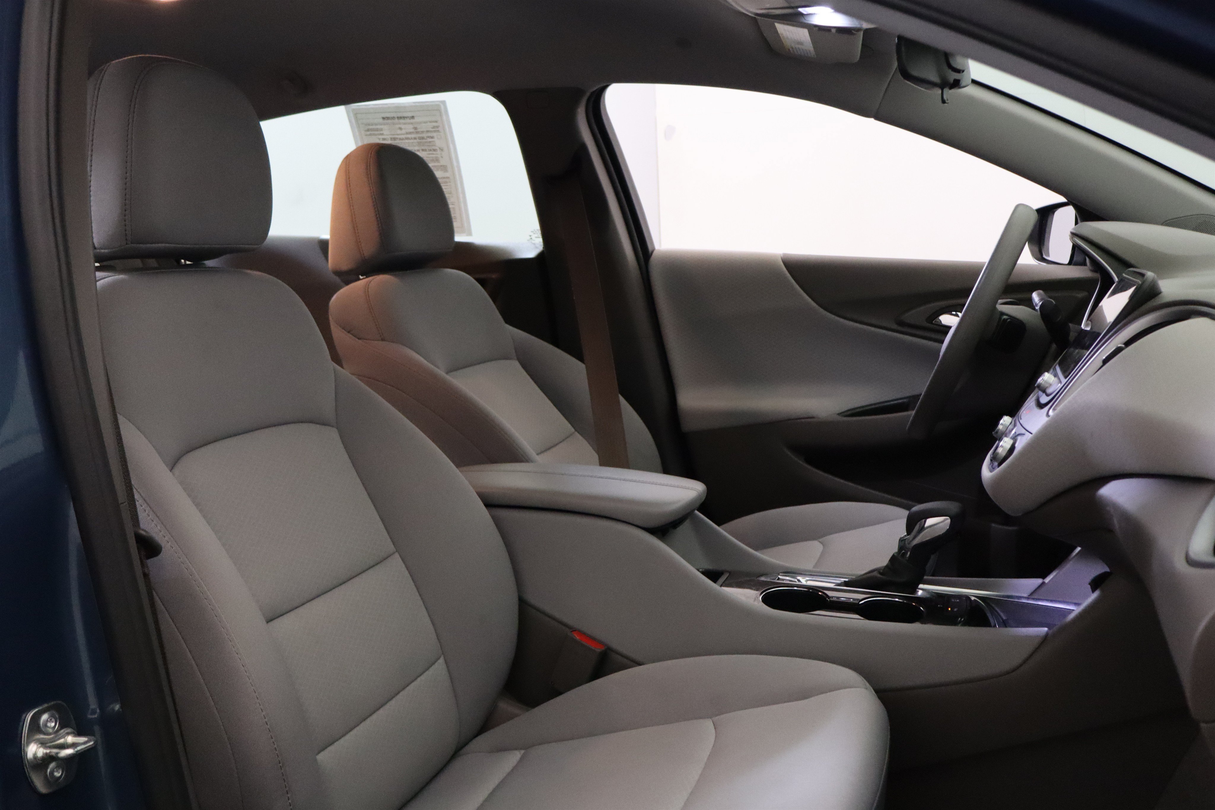 Used 2025 Chevrolet Malibu LT FWD image 20