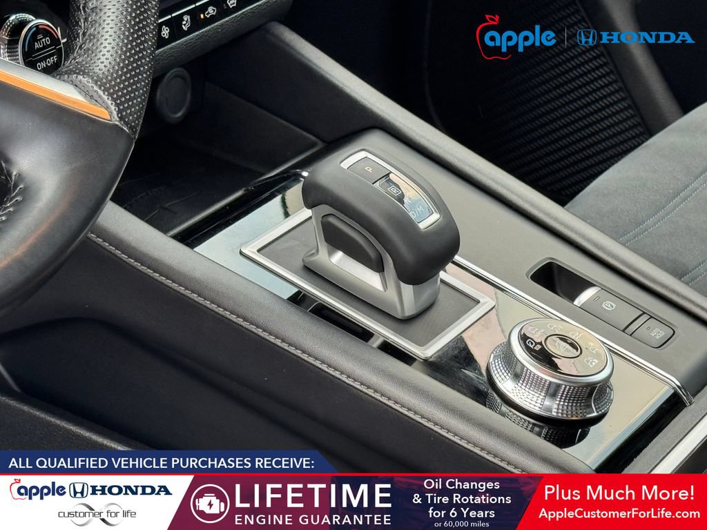 Used 2022 Mitsubishi Outlander SE AWD/4WD image 16