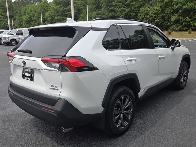 Used 2024 Toyota RAV4 XLE Premium w/ Weather Package AWD/4WD image 14