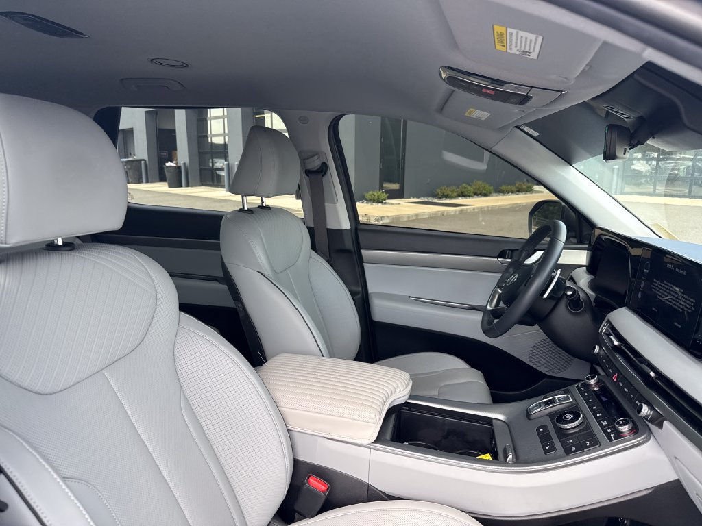 Used 2025 Hyundai Palisade SEL FWD image 28