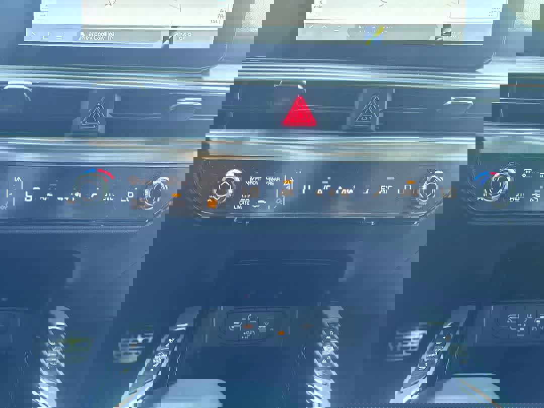 Used 2025 Kia Sorento SX Prestige w/ Olive Brown Leather Package AWD/4WD image 19