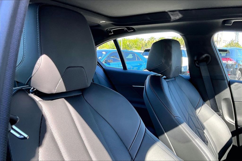 Used 2026 BMW 530i xDrive image 22