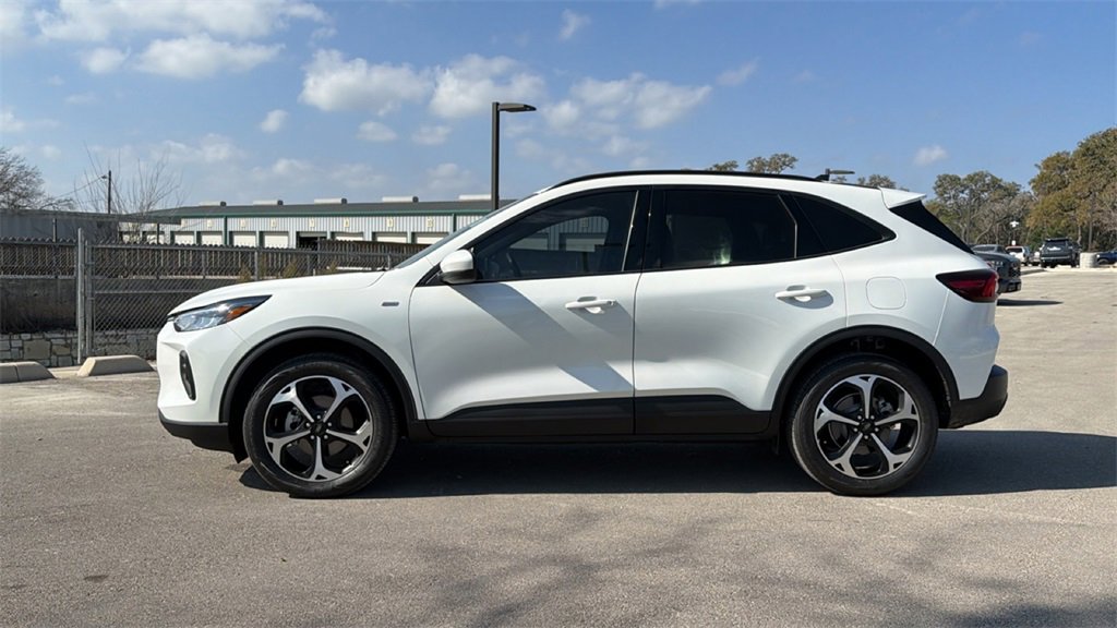 Used 2025 Ford Escape ST-Line Elite w/ Tech Pack #1 image 10