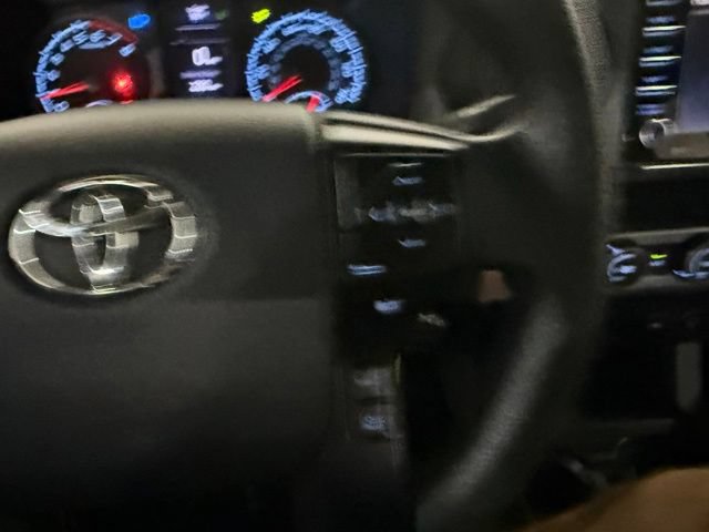Used 2020 Toyota Tacoma SR w/ SR Convenience Package AWD/4WD image 17