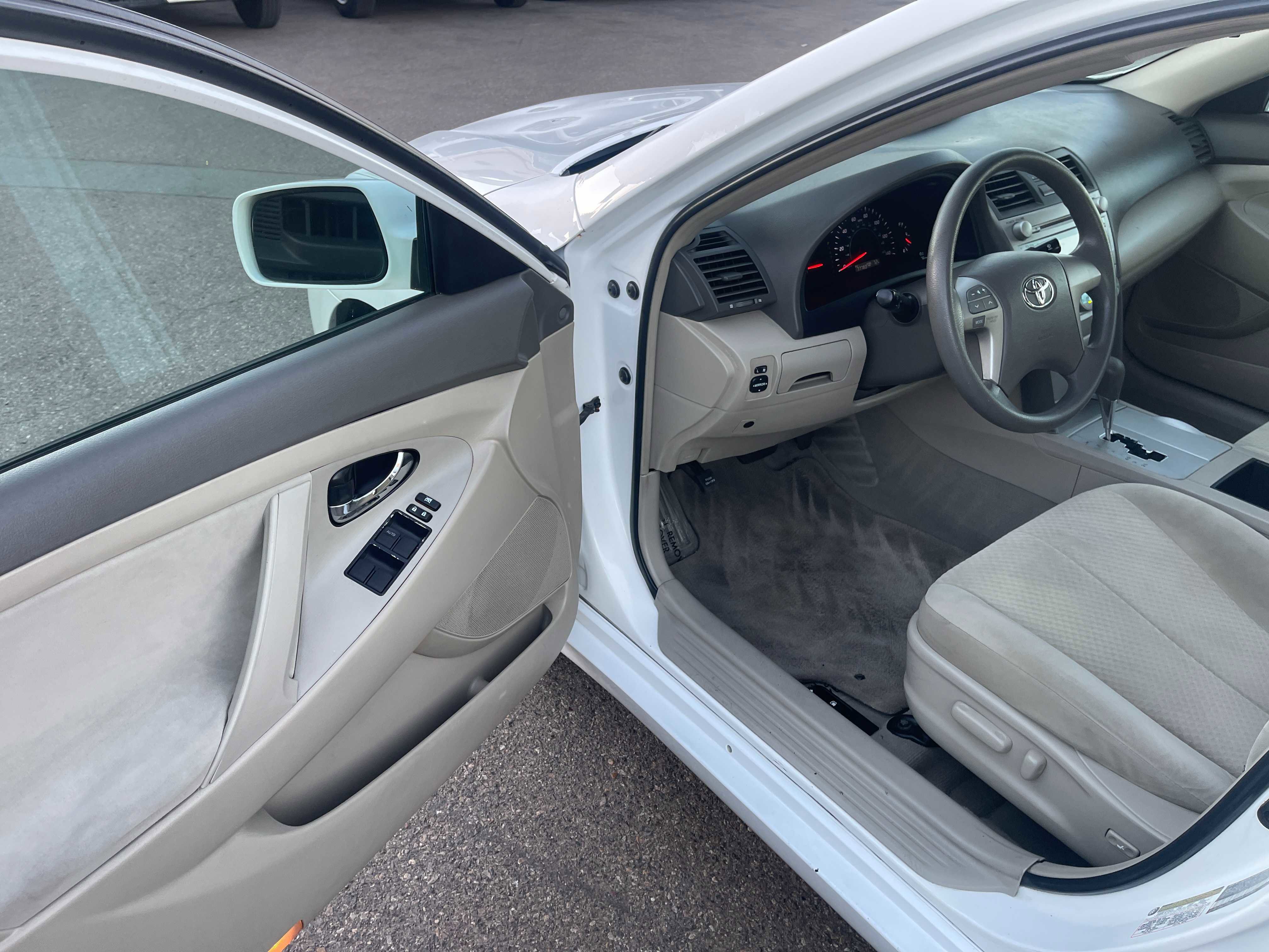 Used 2007 Toyota Camry LE FWD image 15