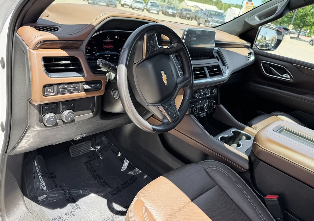 Used 2022 Chevrolet Suburban High Country AWD/4WD image 19