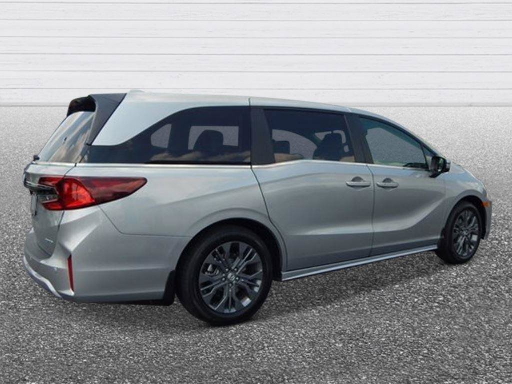 New 2026 Honda Odyssey Touring image 5