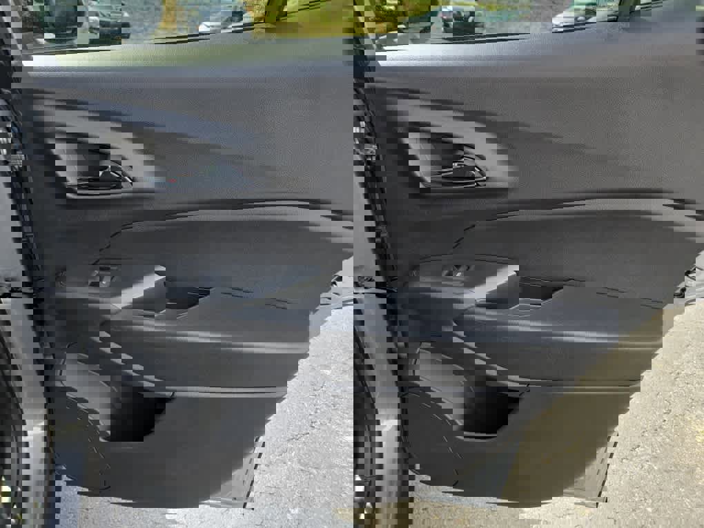 New 2026 Chevrolet Trax LT w/ LT Convenience Package image 35