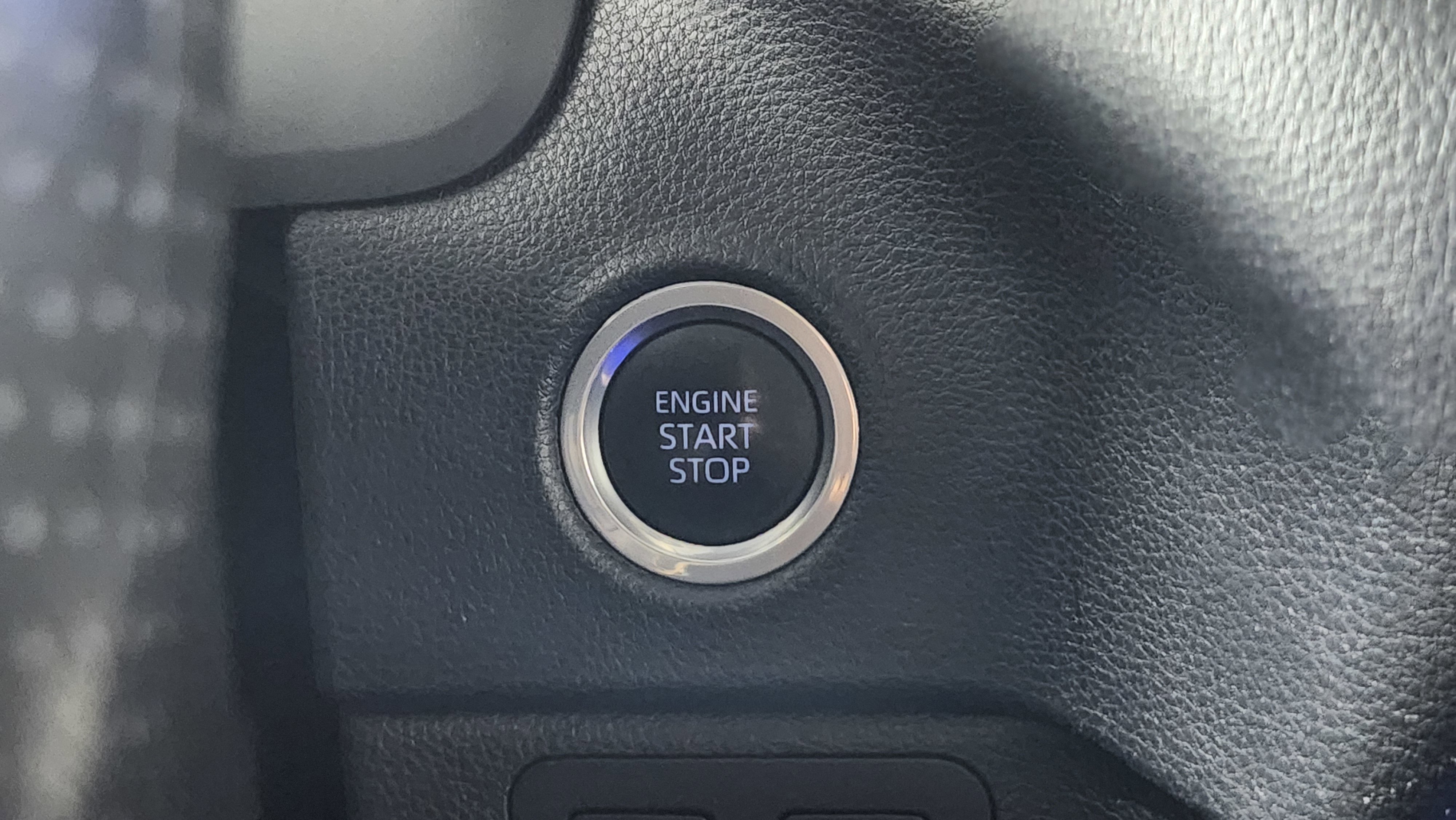 Used 2022 Toyota Tundra SR5 w/ SR5 Convenience Package image 23