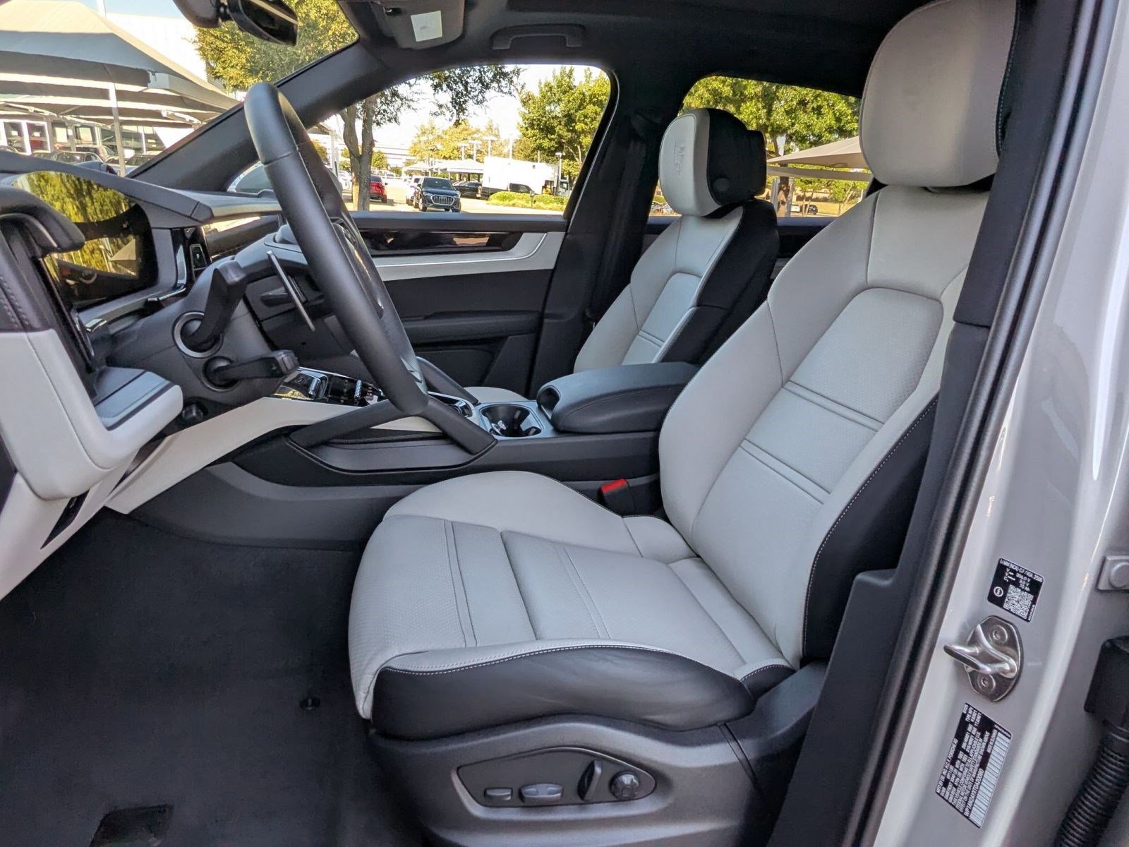 New 2026 Porsche Cayenne S image 5