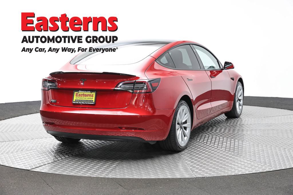 Used 2021 Tesla Model 3 Standard Range Plus image 5