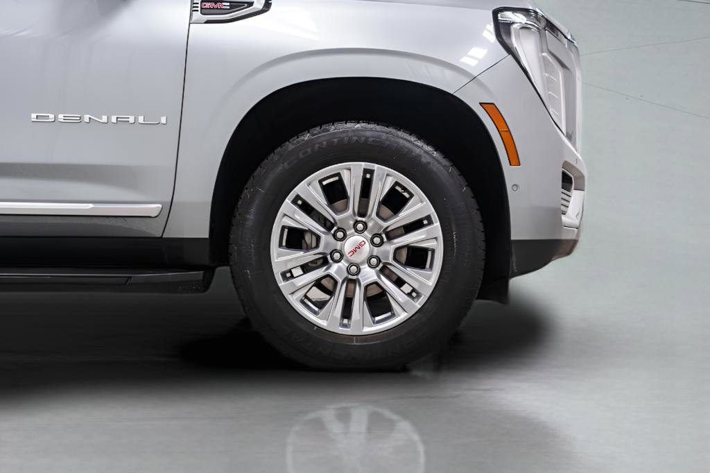 Used 2025 GMC Yukon Denali image 7