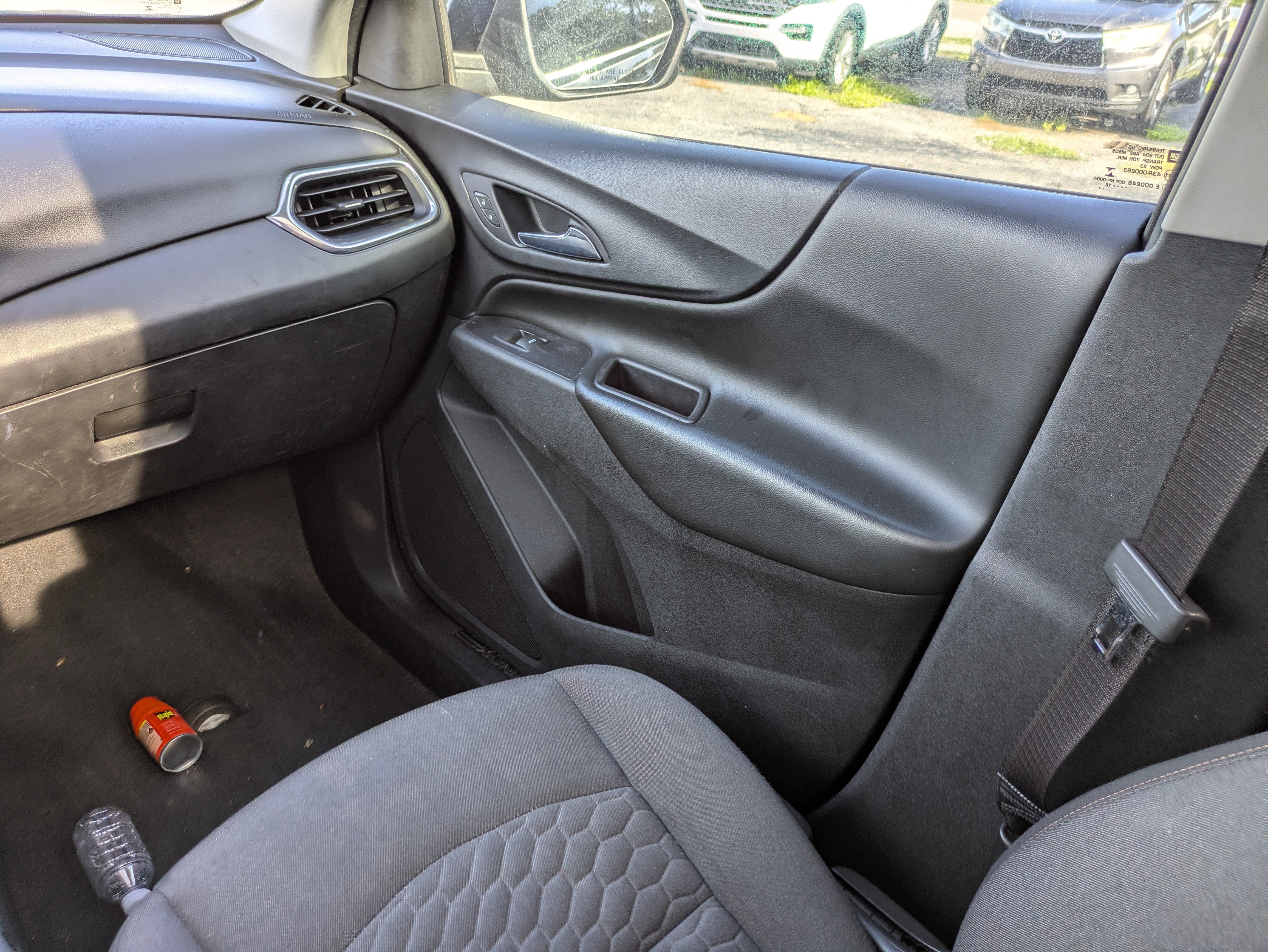Used 2018 Chevrolet Equinox LT FWD image 17