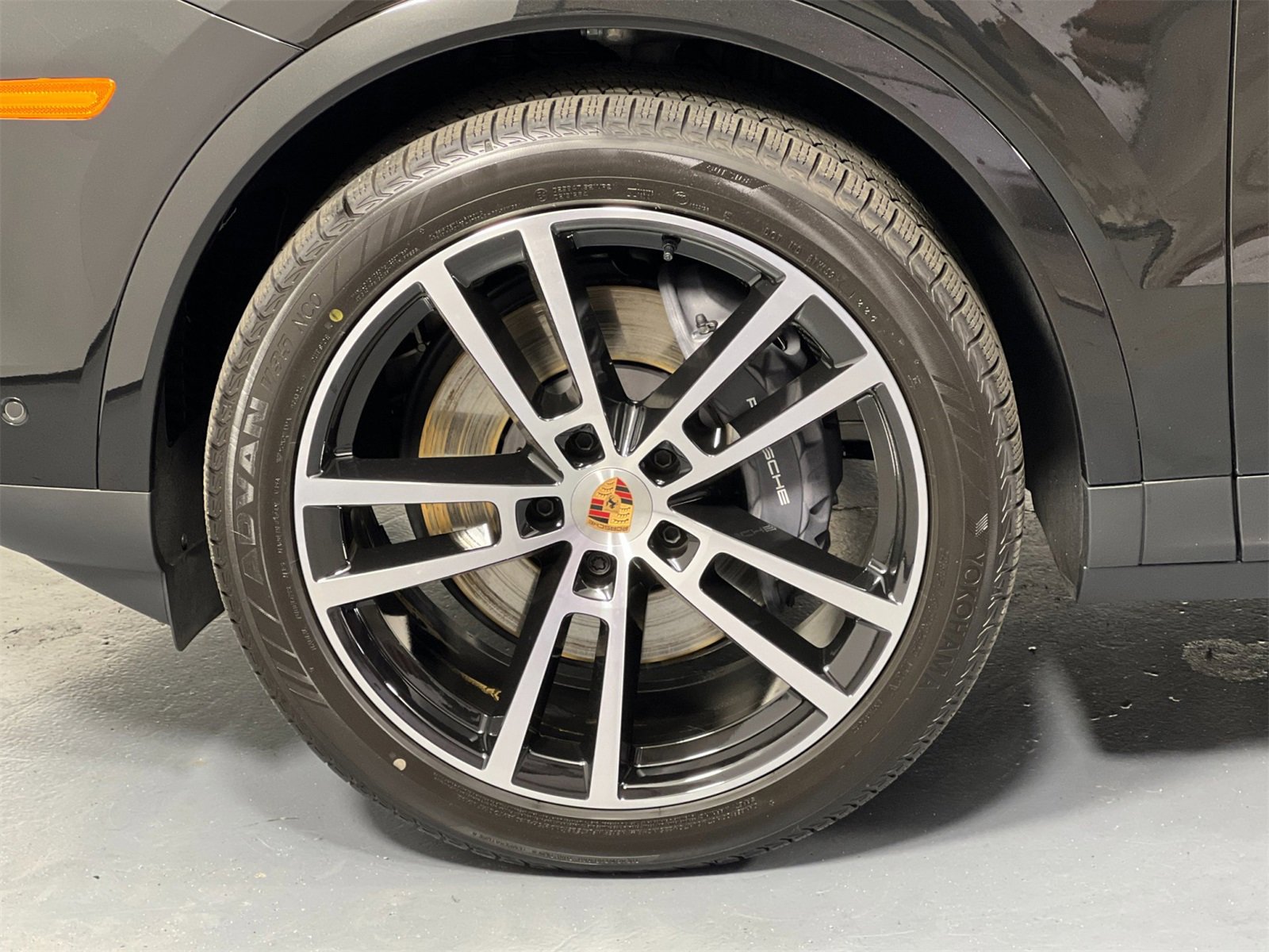 Certified 2025 Porsche Cayenne image 34