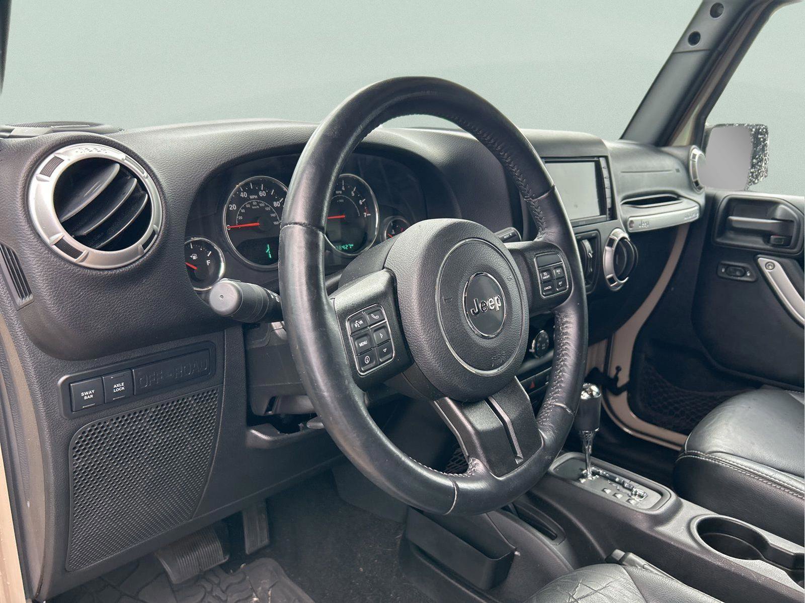 Certified 2016 Jeep Wrangler Unlimited Rubicon w/ Dual Top Group image 23