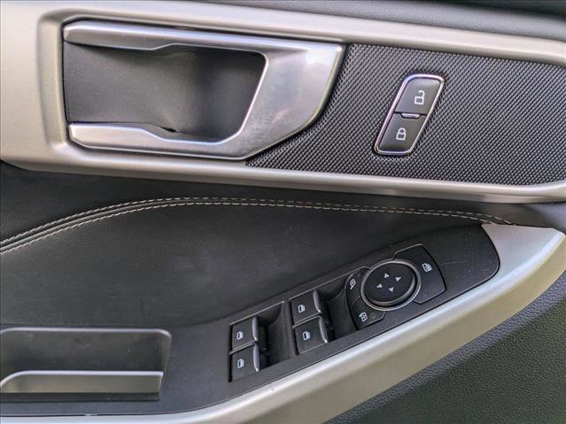 Used 2023 Ford Explorer XLT w/ Equipment Group 202A image 10