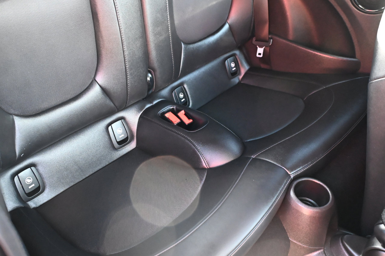 Used 2018 MINI Cooper Convertible image 27