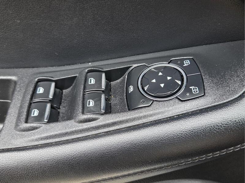 Used 2024 Ford Edge SEL AWD/4WD image 23