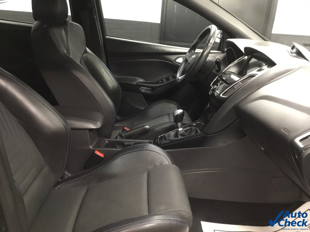 Used 2016 Ford Focus RS image 34