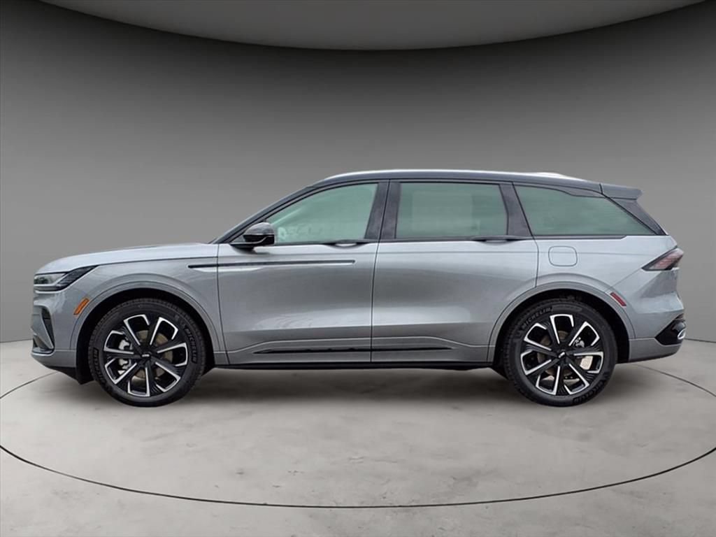 New 2025 Lincoln Nautilus Reserve AWD/4WD image 2