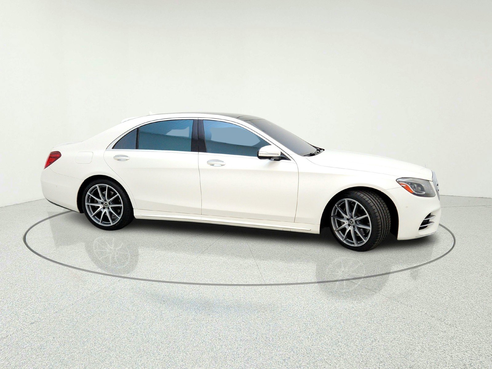 Used 2018 Mercedes-Benz S 560 Sedan image 6
