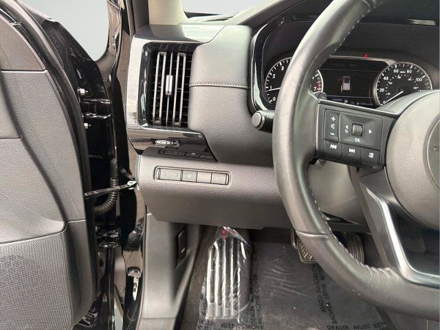 Certified 2024 Nissan Pathfinder SV FWD image 13