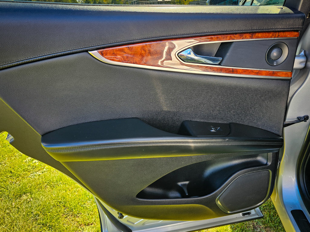Used 2019 Lincoln Nautilus Select AWD/4WD image 31