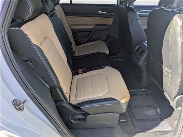 Used 2023 Volkswagen Atlas Cross Sport SEL Premium R-Line image 19