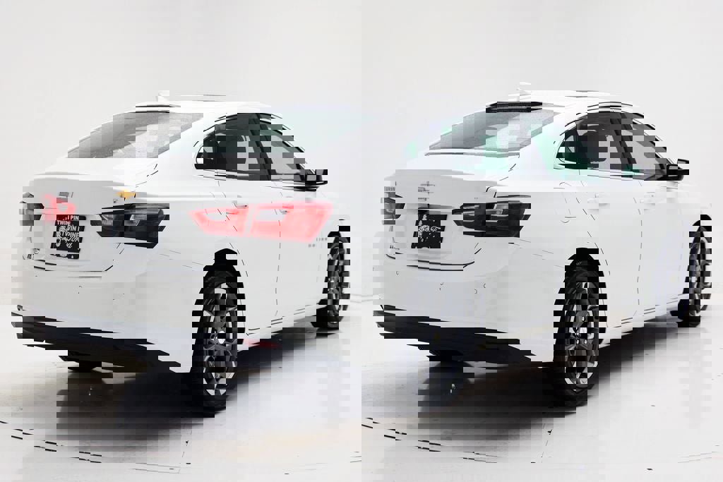 Used 2024 Chevrolet Malibu LT image 9