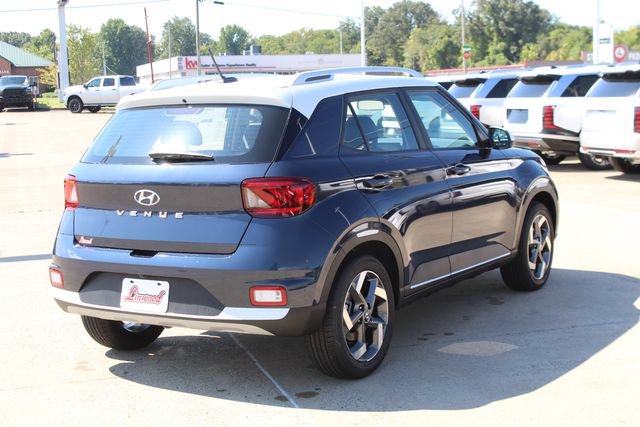 New 2026 Hyundai Venue SEL FWD image 5