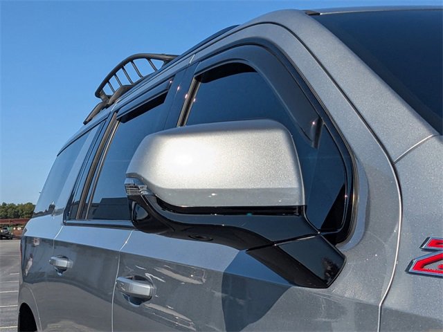 Used 2024 Chevrolet Suburban Z71 w/ Z71 Off-Road Package image 11