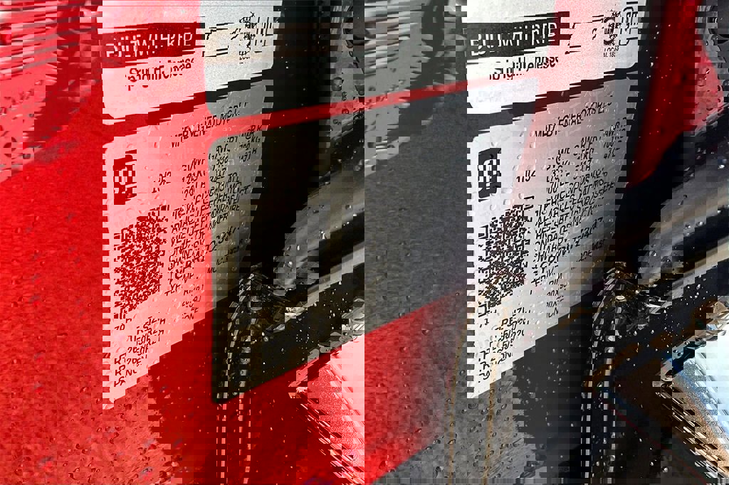 New 2026 Cadillac Lyriq Premium Sport image 13