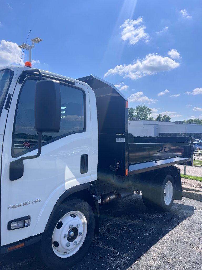 Used 2025 Chevrolet Low Cab Forward RWD image 28