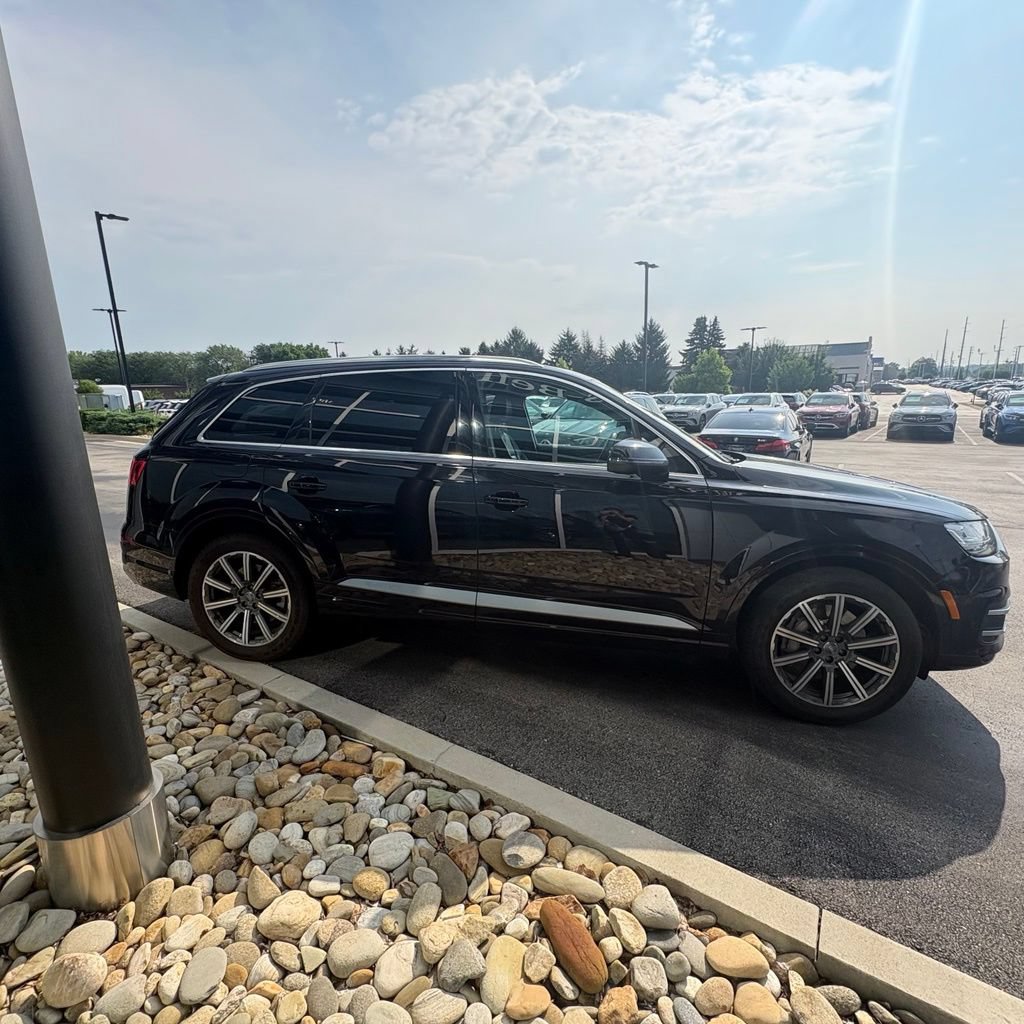 Used 2018 Audi Q7 3.0T Premium Plus w/ Premium Plus Package AWD/4WD image 5