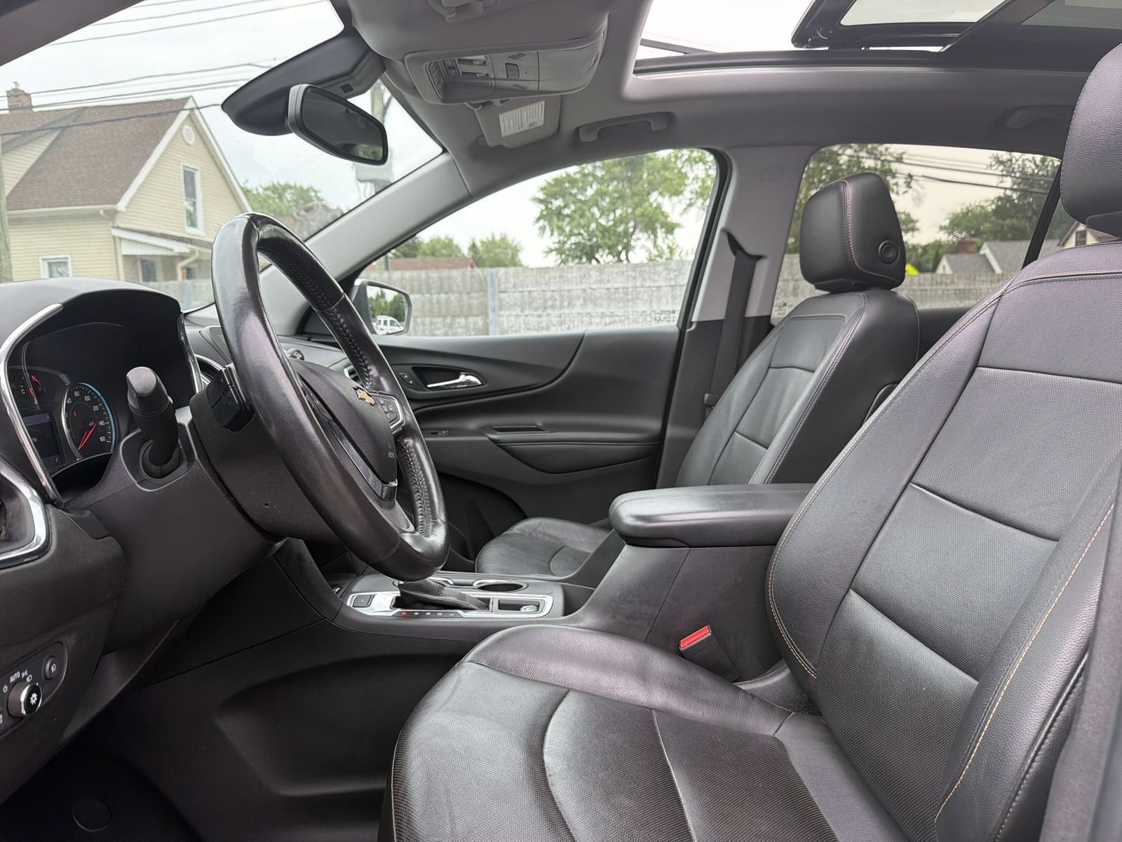 Used 2020 Chevrolet Equinox Premier AWD/4WD image 11