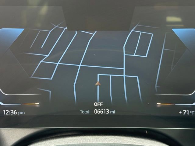 Used 2025 BMW i5 xDrive40 w/ Premium Package image 27