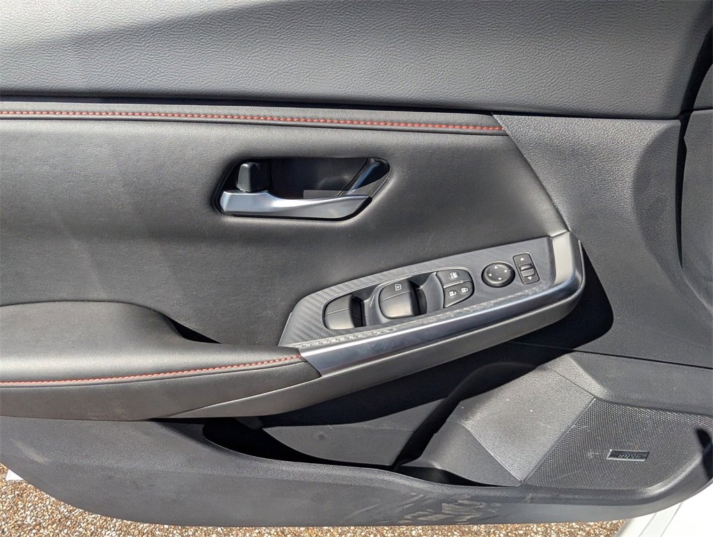 New 2025 Nissan Sentra SR w/ SR Premium Package image 15