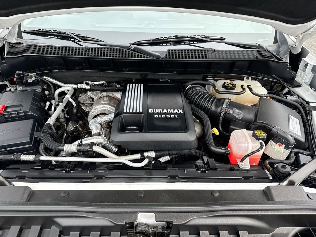 Used 2021 Chevrolet Silverado 1500 LTZ w/ Z71 Off-Road Package image 26